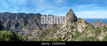 La Gomera panoramic landscape - mountains at Roque El Cano above Vallehermoso Stock Photo