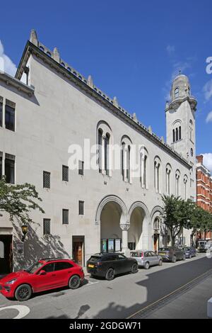 Cadogan Hall, Chelsea, London, UK. Built as a church in 1907, now one of London's leading classical music venues. Sloane Terrace, SW1.Robert Fellowes Stock Photo