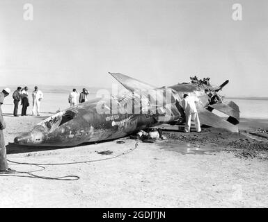 A X-15 rocket-powered plane on its back after a crash landing in at Mud Lake in Nevada on 9 November 1962 Stock Photo