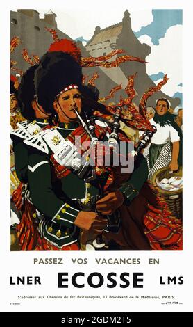 Passez vos vacances en Ecosse. LNER LMS. S'adresser aux chemins de fer britanniques by Christopher Clark (1875-1942). Restored vintage poster published in 1935 in Scotland. Stock Photo