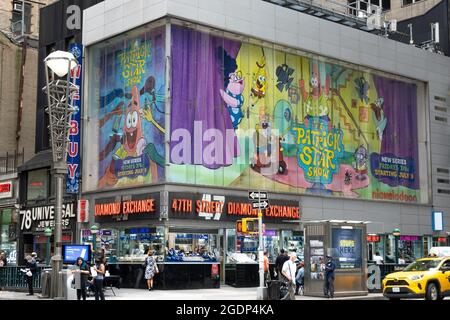 The Intersection of 47th Street and Avenue of the Americas is part of The Diamond District, 2021, NYC, USA Stock Photo