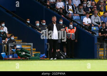 OXFORD, UK. AUGUST 14TH Karl Robinson manager of Oxford United during the Sky Bet League 1 match between Oxford United and Charlton Athletic at the Kassam Stadium, Oxford on Saturday 14th August 2021. (Credit: Tom West | MI News) Credit: MI News & Sport /Alamy Live News Stock Photo