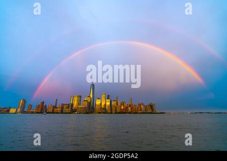 Rainbow appears over the Lower Manhattan skyscraper after the ...