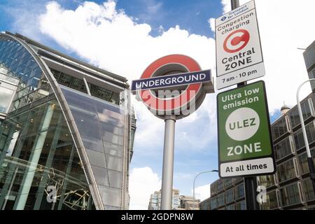 Congestion charging zone and Ultra Low Emission Zone Ulez, Victoria Stock Photo