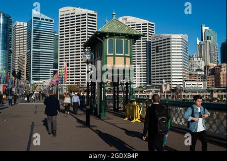 20.09.2018, Sydney, New South Wales, Australia - View from Pyrmont Bridge across Cockle Bay at Darling Harbour of the city skyline with skyscrapers. Stock Photo