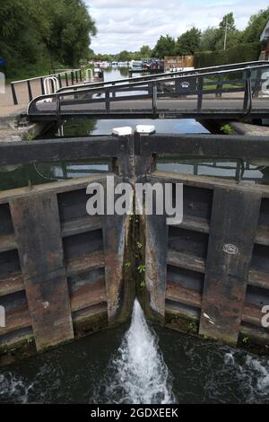 Lock Gates River Lea Stanstead Lock Stanstead Abbotts Stock Photo