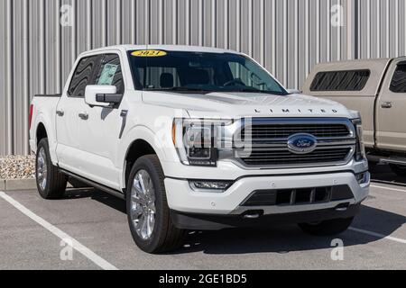 Kokomo - Circa August 2021: Ford F-150 display at a dealership. The Ford F150 is available in XL, XLT, Lariat, King Ranch, Platinum, and Limited model Stock Photo