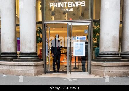 From today, the health pass is required to enter Parisian department stores: BHV, Galeries Lafayette and Printemps Haussmann. Paris, France on August 16, 2021. Photo by Pierrick Villette/Avenir Pictures/ABACAPRESS.COM Stock Photo