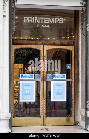 From today, the health pass is required to enter Parisian department stores: BHV, Galeries Lafayette and Printemps Haussmann. Paris, France on August 16, 2021. Photo by Pierrick Villette/Avenir Pictures/ABACAPRESS.COM Stock Photo