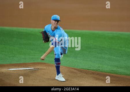 Atlanta Braves relief pitcher Kolby Allard (49) throws to the plate during  a MLB regular season game between the Chicago White Sox and Atlanta Braves  Stock Photo - Alamy