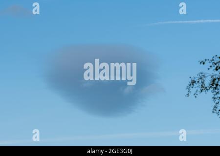 Lenticular cloud, cloud formation Stock Photo