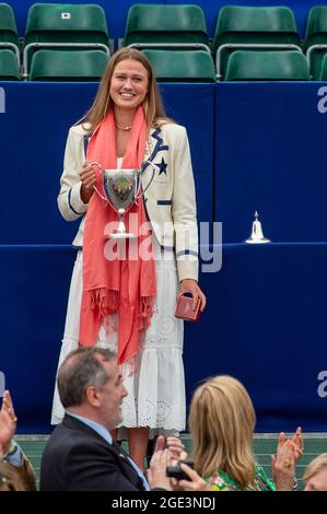 Henley-upon-Thames, Oxfordshire, UK. 15th August, 2021. After winning the Princess Royal Challenge Cup on Finals Day at Henley Royal Regatta, Lola Anderson, part of Great Britain’s ‘Project Paris’ squad for the 2024 Olympics, dedicated her victory to her father, who had introduced her to the sport and died in December 2019. Credit: Maureen McLean/Alamy Stock Photo