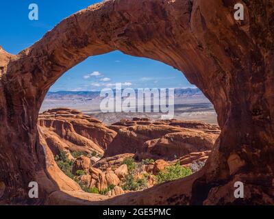 Double O Arch, rock arch, Devil's Garden Trail, Arches National Park, near Moab, Utah, USA Stock Photo