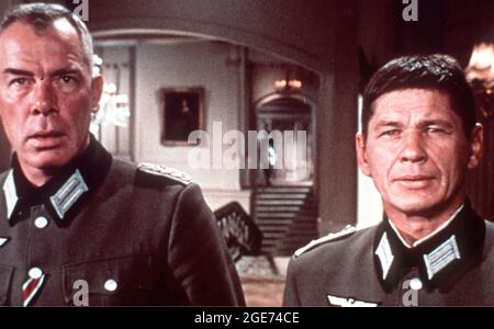 THE DIRTY DOZEN 1967 MGM film with Lee Marvin at right and Charles Bronson Stock Photo