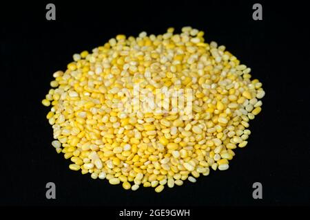 Half mung bean or green gram, Vigna radiata, Satara, Maharashtra, India Stock Photo