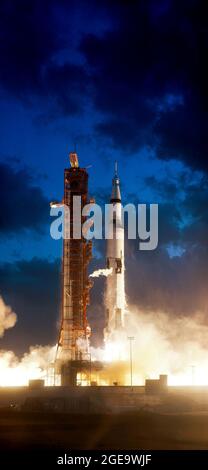 (9 Nov. 1967) --- The Apollo Spacecraft 017 Command Module, With 