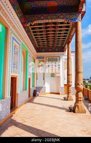 Hazrat Khizr or Hazret Hyzr Mosque in the Samarkand city in Uzbekistan Stock Photo