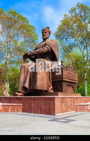 The monument to the Turco-Mongol conqueror Amir Timur in Shahrisabz,  Uzbekistan Stock Photo - Alamy