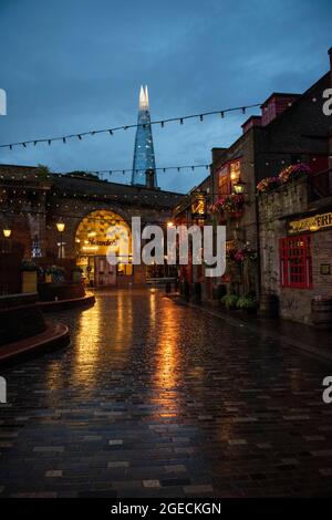 A gloomy wet morning in Southwark, London, England UK Stock Photo