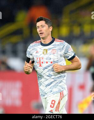 Dortmund, Deutschland. 18th Aug, 2021. Robert LEWANDOWSKI (M) Soccer Supercup Final, Borussia Dortmund (DO) - FC Bayern Munich (M) 1: 3, on 08/17/2021 in Dortmund/Germany. #DFL regulations prohibit any use of photographs as image sequences and/or quasi-video # Â Credit: dpa/Alamy Live News Stock Photo