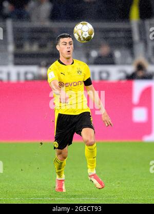 Dortmund, Deutschland. 18th Aug, 2021. Giovanni REYNA (DO) Action, Soccer Supercup Final, Borussia Dortmund (DO) - FC Bayern Munich (M) 1: 3, on 08/17/2021 in Dortmund/Germany. #DFL regulations prohibit any use of photographs as image sequences and/or quasi-video # Â Credit: dpa/Alamy Live News Stock Photo