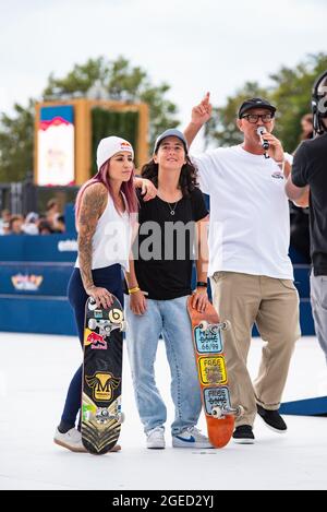 Leticia Bufoni and Charlotte Hym during the 2021 Red Bull Paris