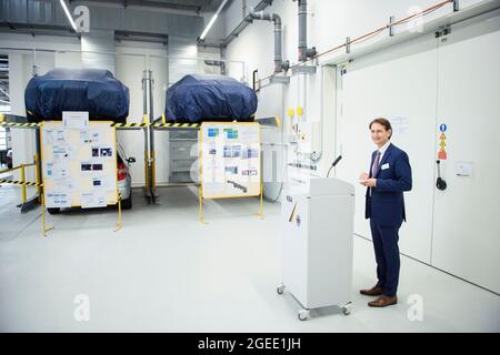 Harrislee, Germany. 19th Aug, 2021. Richard Damm, President of the Federal Motor Transport Authority (KBA), speaks to employees and media representatives during the public presentation of the KBA's new test laboratory in Harrislee. Credit: Gregor Fischer/dpa/Alamy Live News Stock Photo