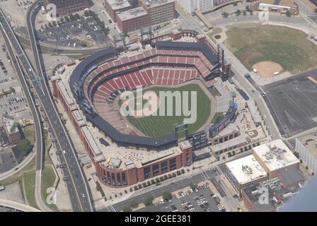 New busch stadium night in hi-res stock photography and images - Alamy