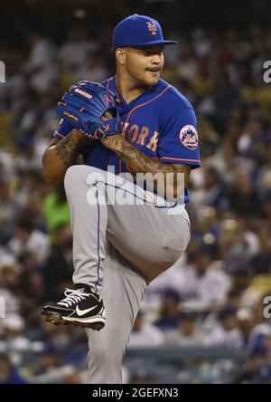 New York Mets' Taijuan Walker pitches during the first inning of a ...