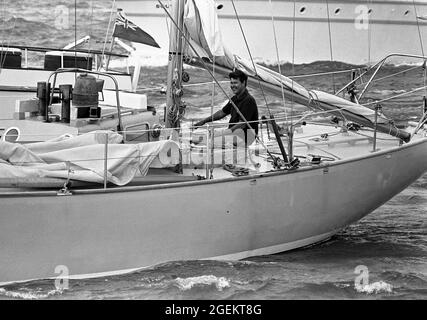 AJAXNETPHOTO. 6TH AUGUST, 1971. COWES, ENGLAND. - WRONG WAY YACHTSMAN RETURNS - CHAY BLYTH SAILS UP THE SOLENT OFF COWES IN THE YACHT BRITISH STEEL AT THE END OF HIS WRONG-WAY ROUND THE WORLD NON-STOP SOLO VOYAGE.  PHOTO:JONATHAN EASTLAND/AJAX REF:357139 33 Stock Photo