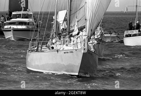 AJAXNETPHOTO. 6TH AUGUST, 1971. COWES, ENGLAND. - WRONG WAY YACHTSMAN RETURNS - CHAY BLYTH SAILS UP THE SOLENT OFF COWES IN THE YACHT BRITISH STEEL AT THE END OF HIS WRONG-WAY ROUND THE WORLD NON-STOP SOLO VOYAGE.  PHOTO:JONATHAN EASTLAND/AJAX REF:357139 39 Stock Photo