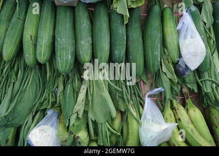 Tumpeng Sayur Vegetable Cone On The Ceremony Of Sedekah Bumi Javanese Thanksgiving In Sanggar Beach Tumpeng Sayur Contains Of Various Vegetable Stock Photo Alamy