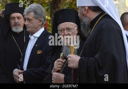 KYIV, UKRAINE - AUGUST 21, 2021 - Former President of Ukraine Viktor Yushchenko, Ecumenical Patriarch Bartholomew I of Constantinople and Primate of t Stock Photo