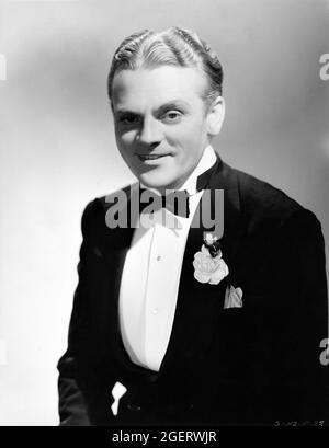 JAMES CAGNEY publicity portrait in SOMETHING TO SING ABOUT 1937 director / story / songs VICTOR SCHERTZINGER Zion Meyers Productions / Grand National Pictures / Associated British Film Distributors (A.B.F.D.) (in UK) Stock Photo