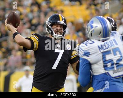 Pittsbugh, United States. 21st Aug, 2021. Pittsburgh Steelers quarterback Ben Roethlisberger (7) throws for a touchdown in the first quarter against the Detroit Lions at Heinz Field of the August 21, 2021. Photo by Archie Carpenter/UPI Credit: UPI/Alamy Live News Stock Photo