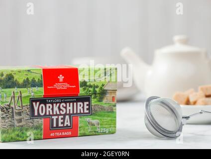 Yorkshire tea bags hi-res stock photography and images - Alamy