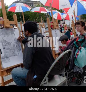 National Gallery Sketch on the Square festival in Trafalgar Square London with 30 easels available for the public use. Stock Photo