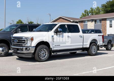 Kokomo - Circa August 2021: Ford F-350 display at a dealership. The Ford F350 is available in XL, XLT, Lariat, King Ranch, and Platinum models. Stock Photo