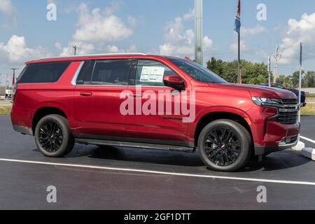 Kokomo - Circa August 2021: Chevrolet Suburban SUV display. Chevy is a Division of General Motors also makes the Equinox, Cruze and Traverse. Stock Photo