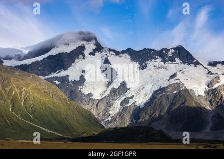 East Faces of Mount Sefton and The Footstool above Whitehorse Hill and lower Sealy Range, Main Divide, Aoraki Mount Cook National Park Stock Photo