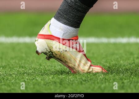 son football boots
