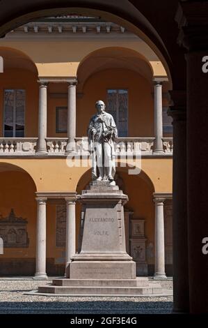 Italy, Lombardy, Pavia, Courtyard of the University of Pavia and the Monument to Alessandro Volta by Antonio Tantardini Sculptor Stock Photo