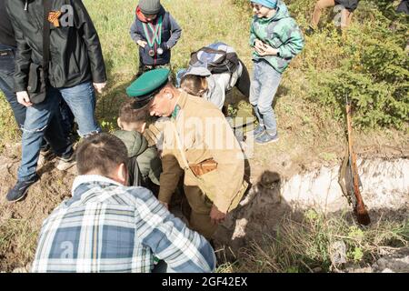 PETROZAVODSK, RUSSIA - MAY 22, 2021: Soldiers of WWII and other people Stock Photo