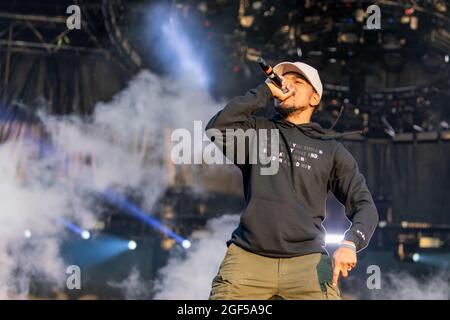 Chicago, USA. 22nd Aug, 2021. Chance The Rapper (Chancelor Bennett) during the Lyrical Lemonade Summer Smash Music Festival at Douglass Park on August 22, 2021, in Chicago, Illinois (Photo by Daniel DeSlover/Sipa USA) Credit: Sipa USA/Alamy Live News Stock Photo