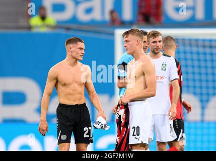 Jersey exchange between Florian WIRTZ left (LEV) and Luca NETZ (MG) after  the game. Soccer 1st Bundesliga, 2nd matchday, Bayer 04 Leverkusen (LEV) - Borussia  Monchengladbach (MG) 4: 0, on August 21