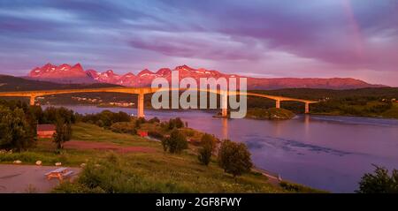 Salstraumen maelstrom midnight sun Stock Photo