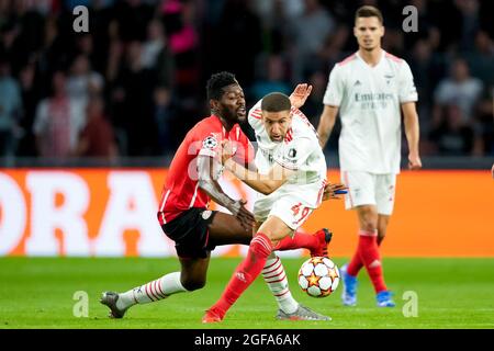 EINDHOVEN, NETHERLANDS - AUGUST 24: Ibrahim Sangare of PSV and Adel Taarabt of Benfica battle for possession during the UEFA Champions League Play-Offs Leg Two match between PSV and Benfica at Philips Stadion on August 24, 2021 in Eindhoven, Netherlands (Photo by Geert van Erven/Orange Pictures) Stock Photo