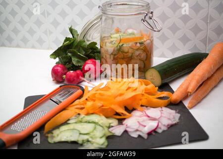 Winneconne, WI -13 March 2021: A package of Cuisinart vegetable fruit peeler  on an isolated background Stock Photo - Alamy