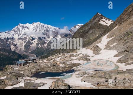 Beautiful view of Lago Smeraldo in the pass of Monte Moro in the summer season, Macugnaga, Piedmont, Italy Stock Photo