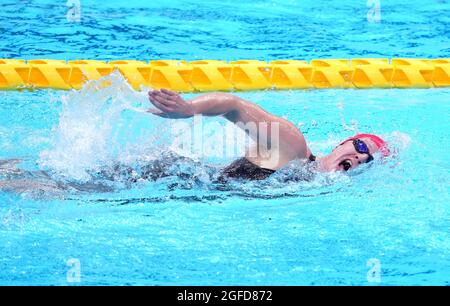 Great Britain's Suzanna Hext during the Women's 200m Freestyle - S5 Final at the Tokyo Aquatics Centre on day one of the Tokyo 2020 Paralympic Games in Japan. Picture date: Wednesday August 25, 2021. Stock Photo